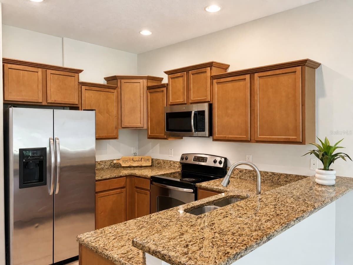 11155 SAVANNAH LANDING CIRCLE — photo 13 of 52