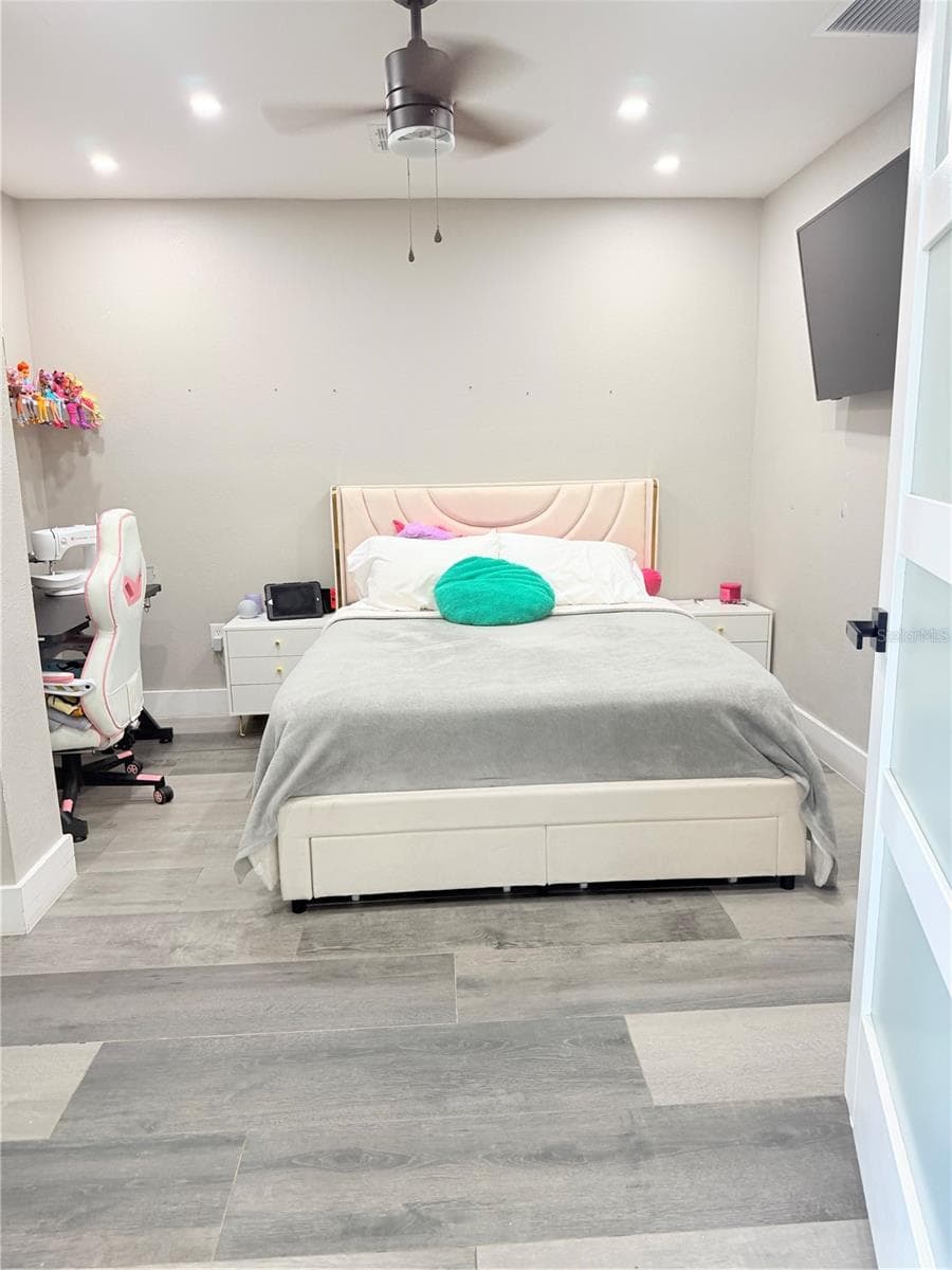 608 JAGUAR COURT — photo 16 of 56