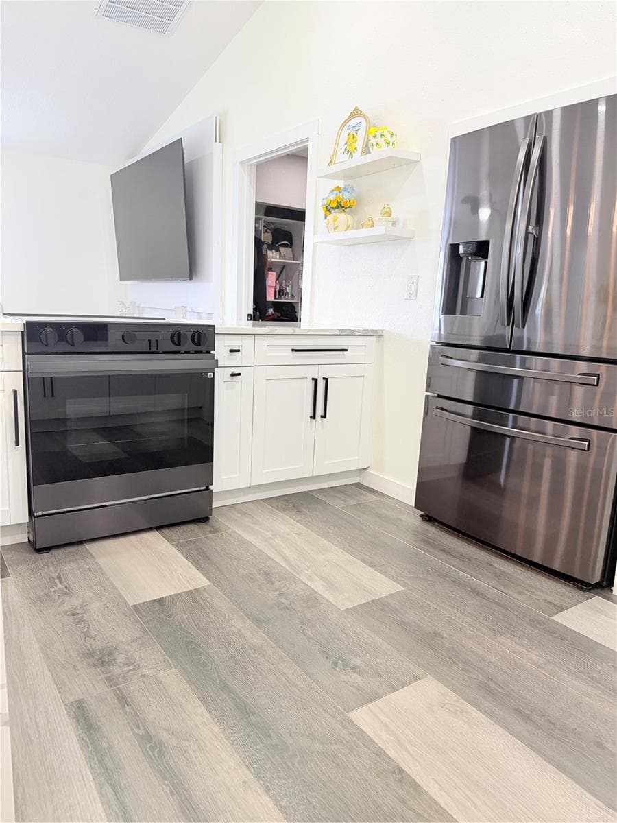 608 JAGUAR COURT — photo 14 of 56