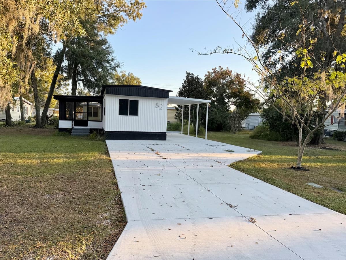 82 BOBWHITE ROAD — photo 4 of 40