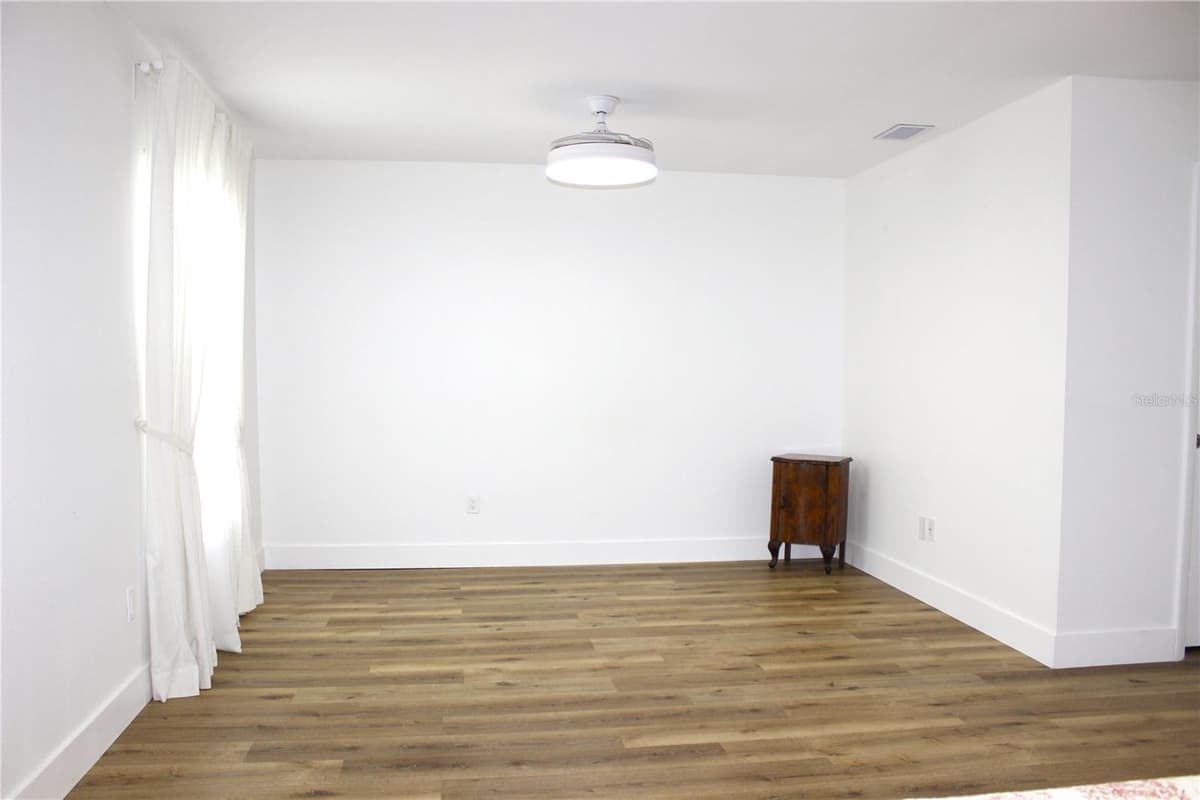 11861 RAINTREE DRIVE — photo 18 of 32