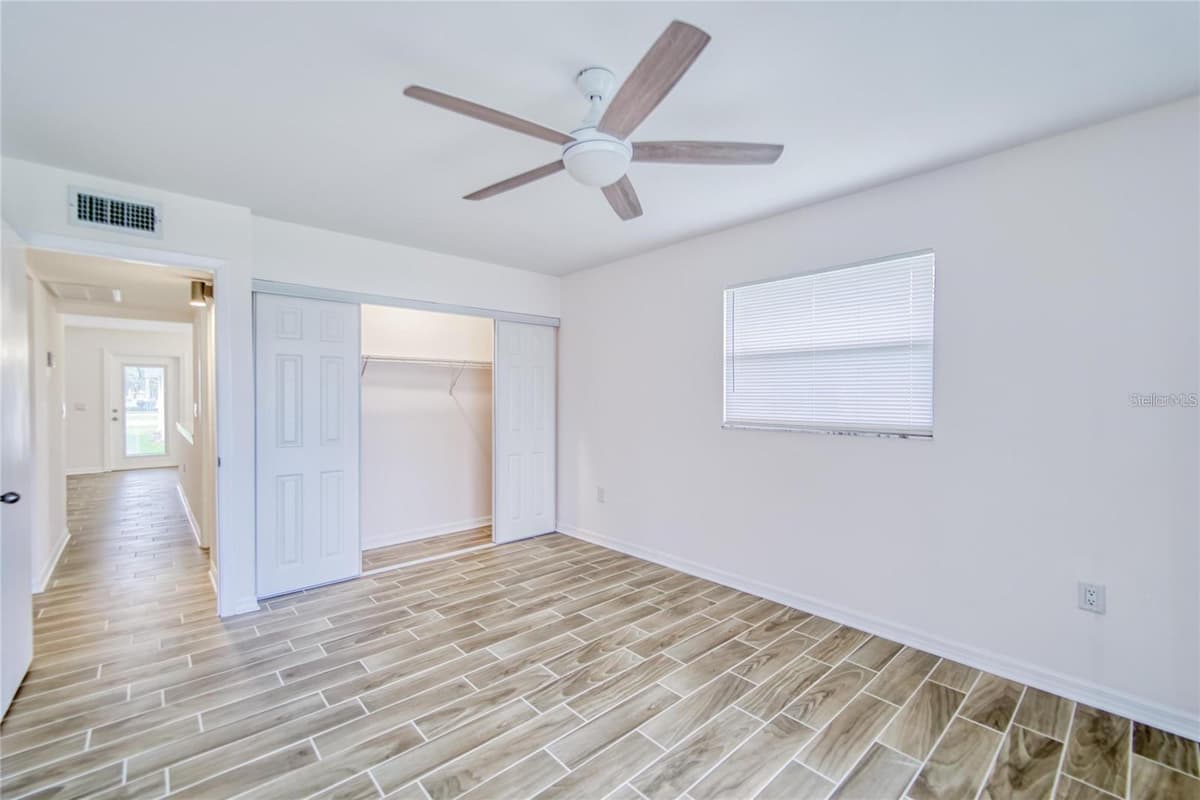 202 BEDFORD TRAIL — photo 17 of 37