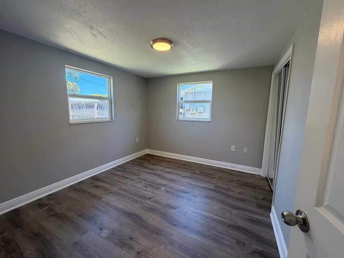 3511 CAMBRIDGE STREET — photo 18 of 39