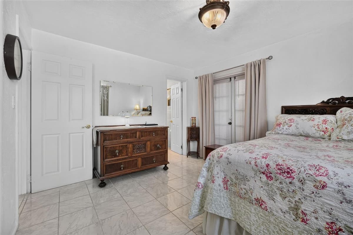 2525 CORAL WAY — photo 37 of 83
