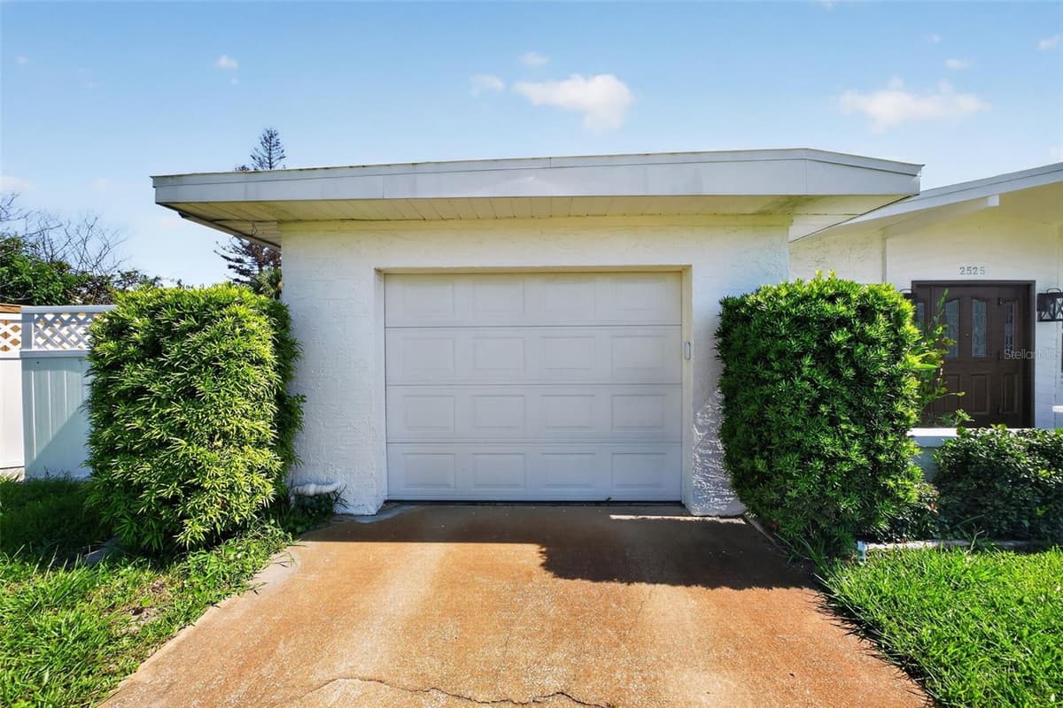 2525 CORAL WAY — photo 3 of 83