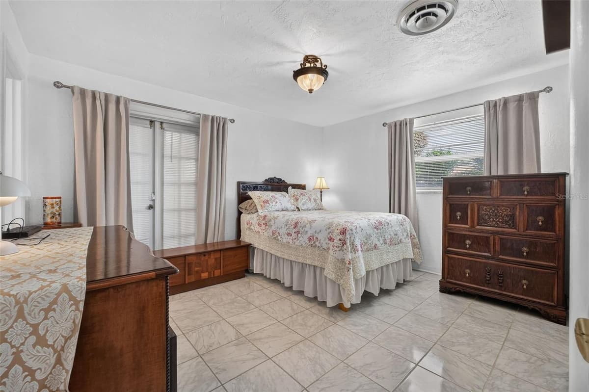 2525 CORAL WAY — photo 36 of 83