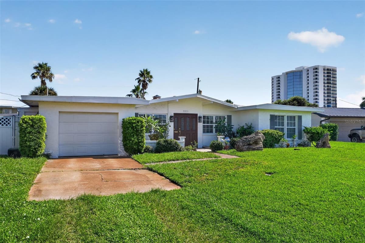 2525 CORAL WAY — photo 7 of 83