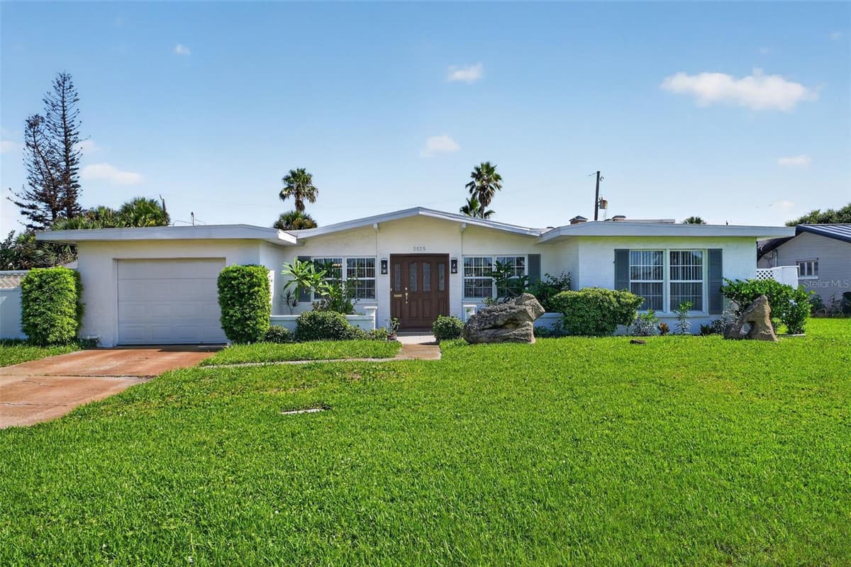 2525 CORAL WAY — photo 8 of 83
