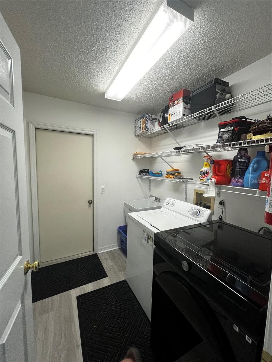 4 SPRUCE PINE COURT — photo 34 of 76