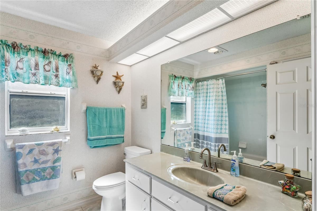 4 SPRUCE PINE COURT — photo 27 of 76