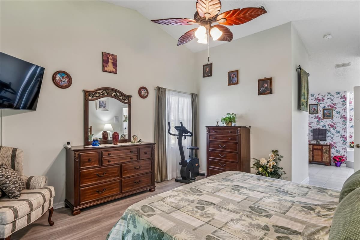 4 SPRUCE PINE COURT — photo 38 of 76