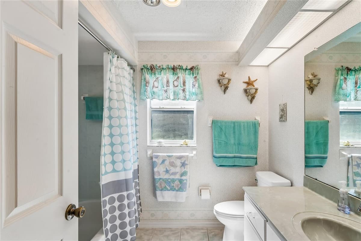 4 SPRUCE PINE COURT — photo 28 of 76