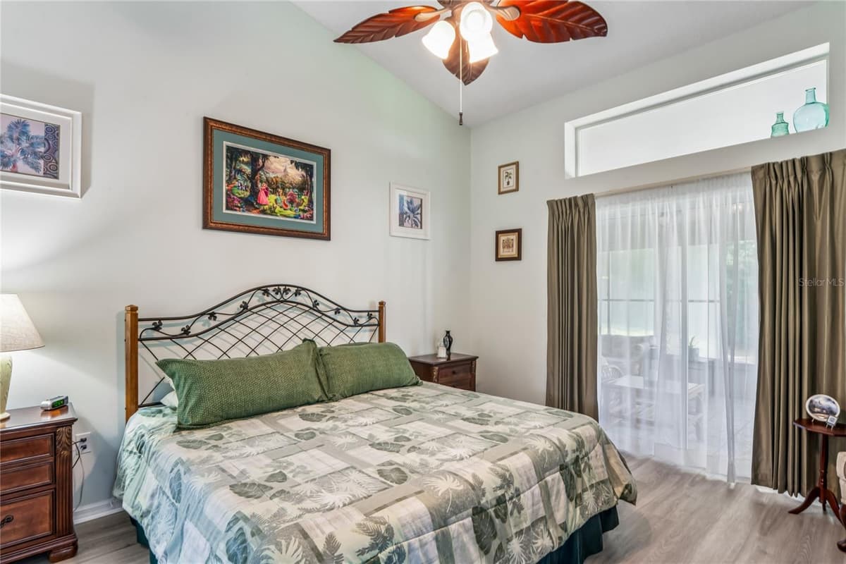 4 SPRUCE PINE COURT — photo 37 of 76