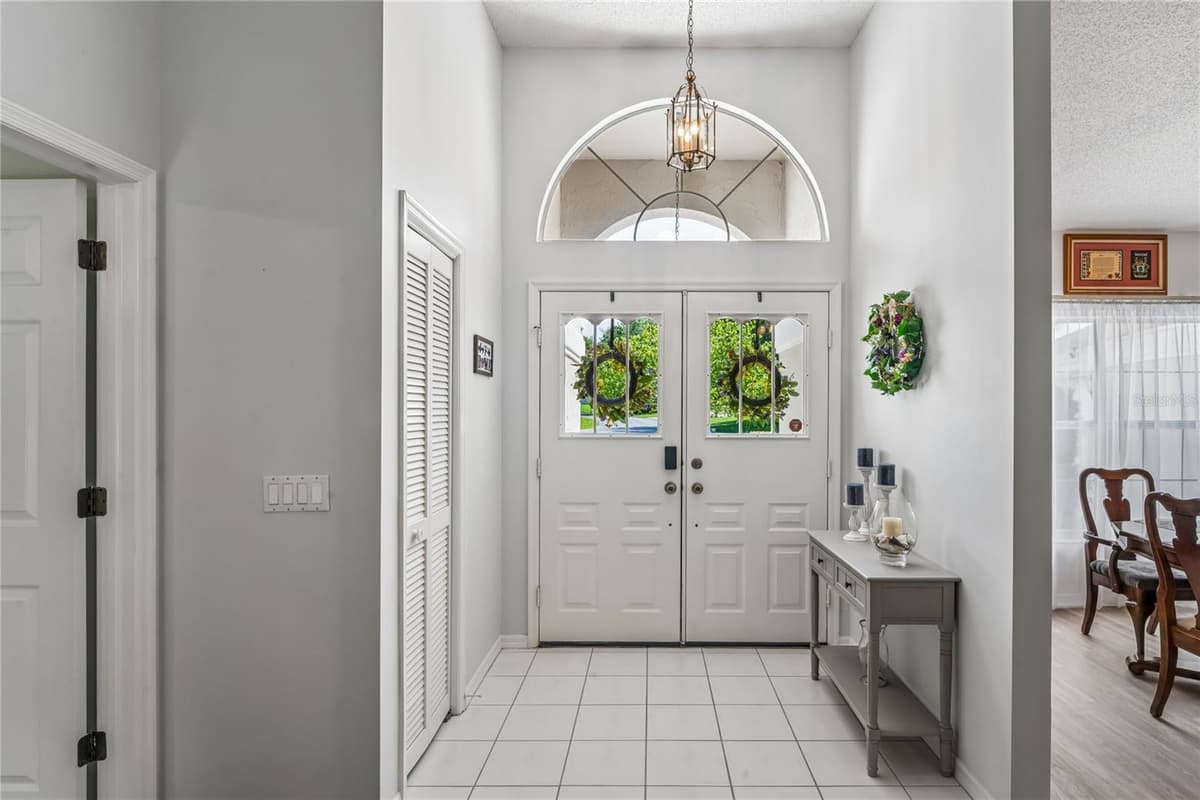 4 SPRUCE PINE COURT — photo 4 of 76