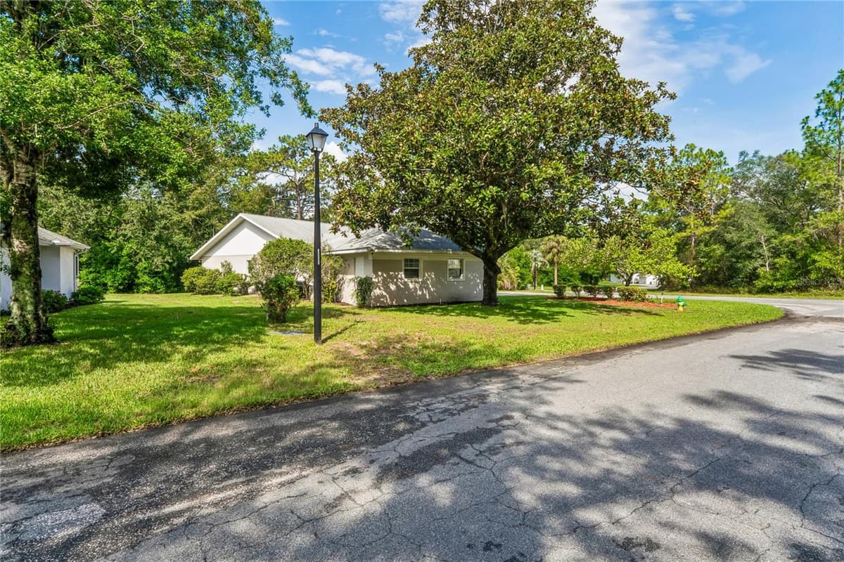 4 SPRUCE PINE COURT — photo 63 of 76