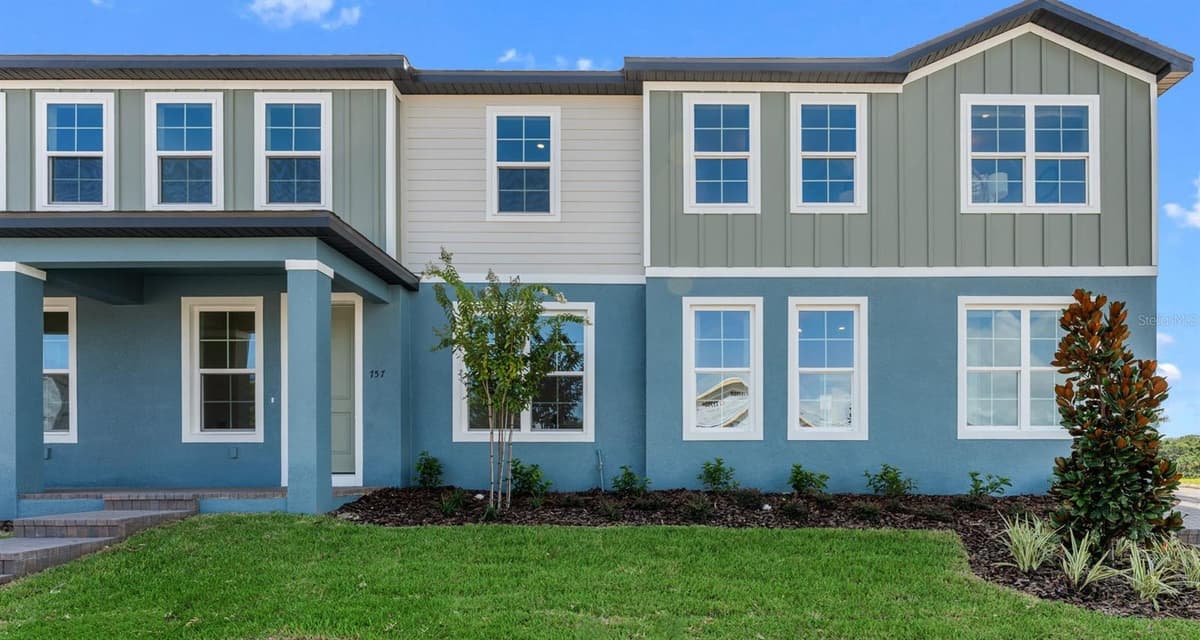 652 EMERALD GROVE DRIVE — photo 1 of 23