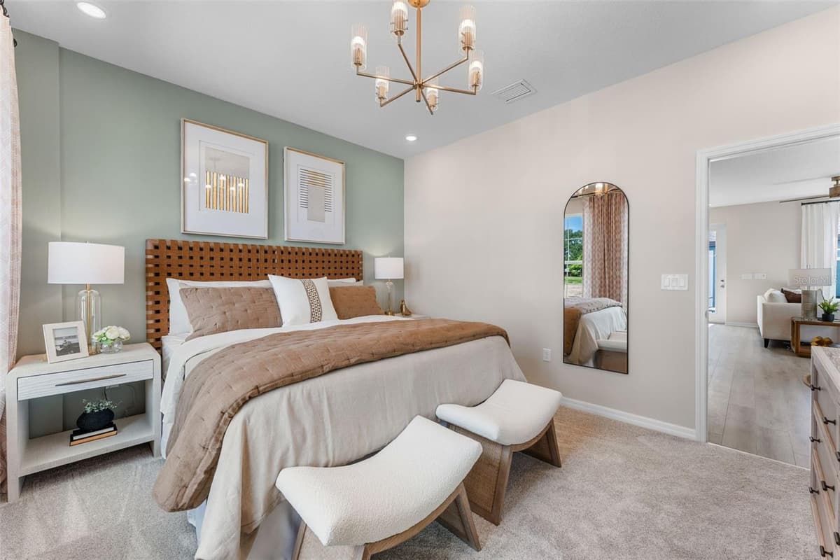 652 EMERALD GROVE DRIVE — photo 10 of 23