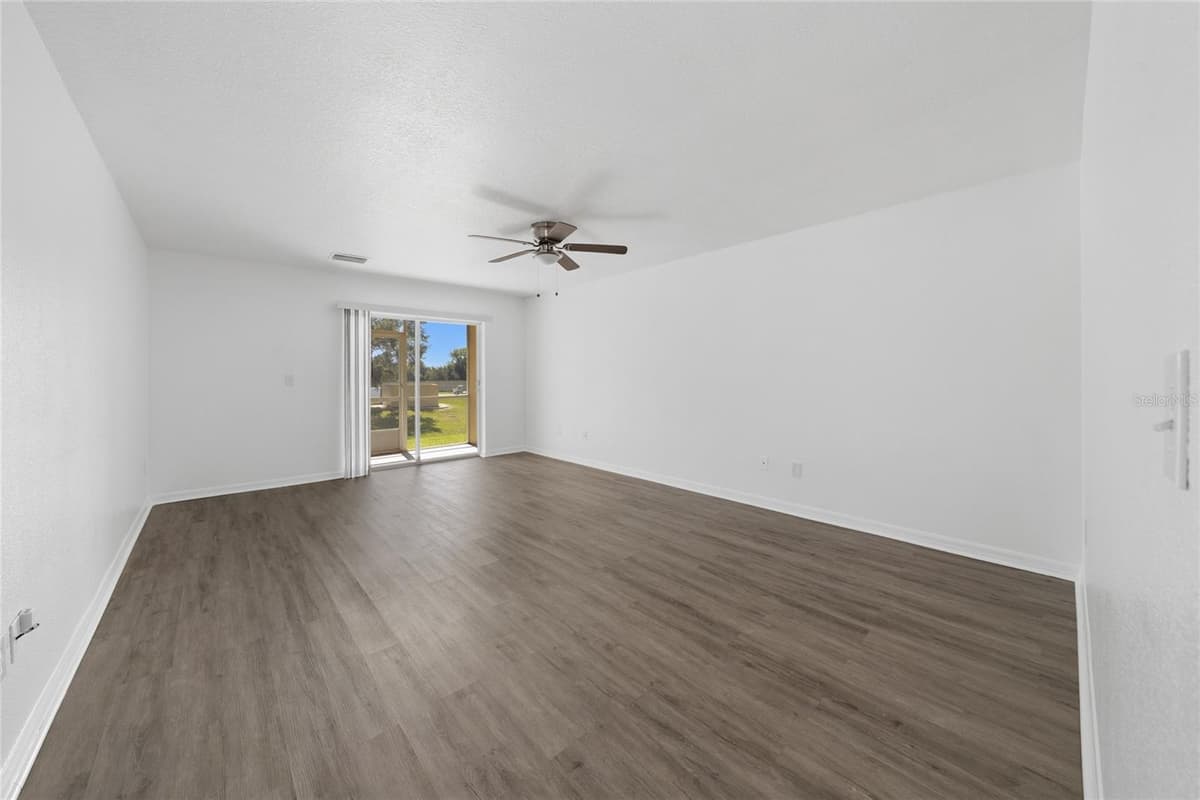 5359 RIVER ROCK ROAD — photo 14 of 35