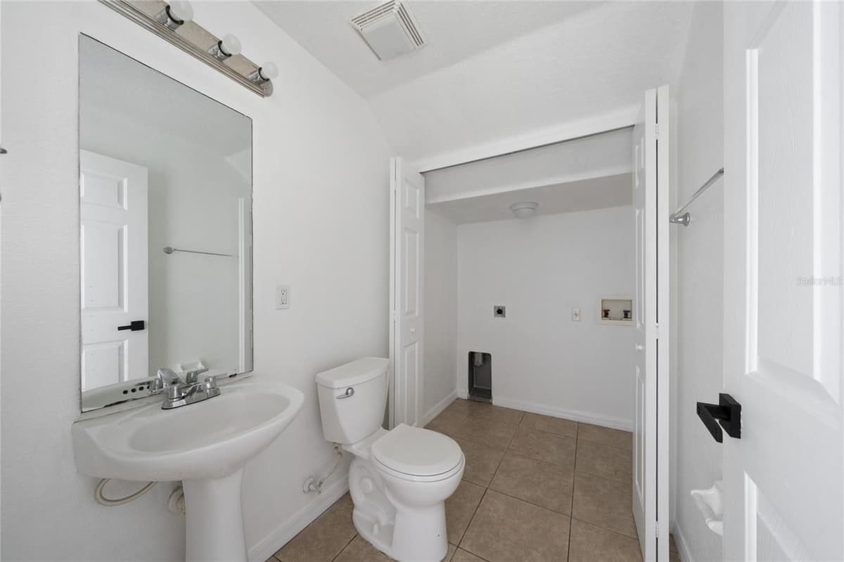 5359 RIVER ROCK ROAD — photo 13 of 35