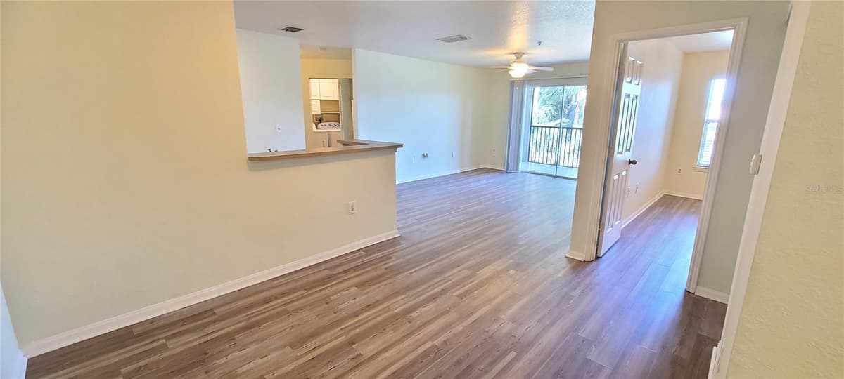 940 VILLAGE TRAIL — photo 7 of 60