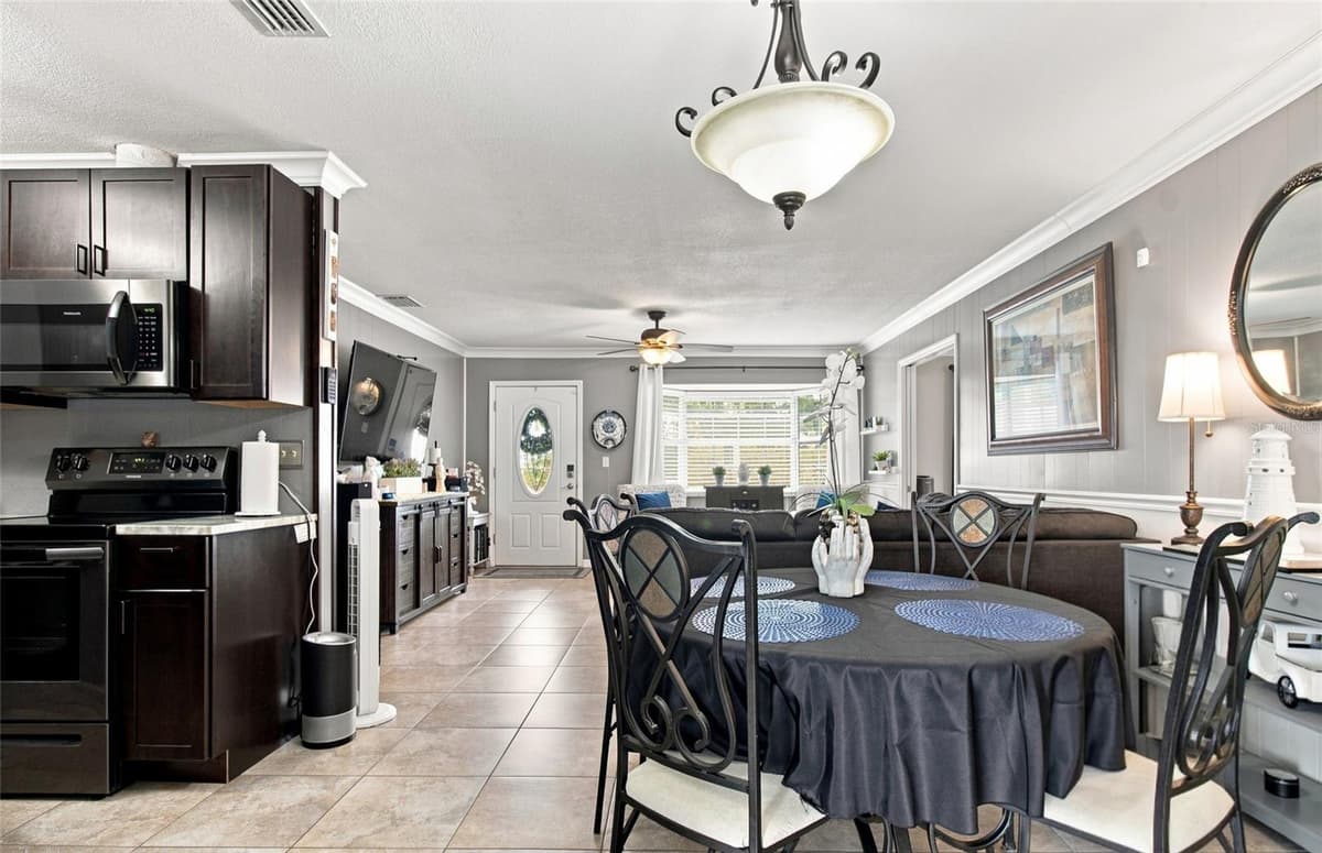 1206 TULIPWOOD DRIVE — photo 12 of 32