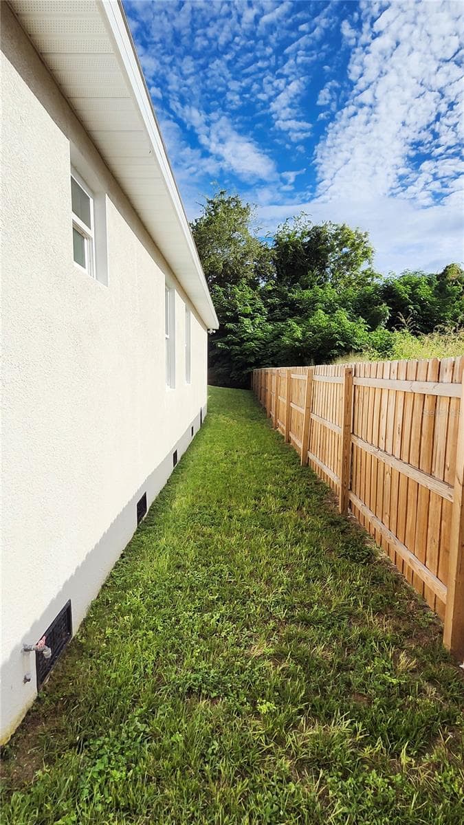 5714 OLIVE DRIVE — photo 4 of 14