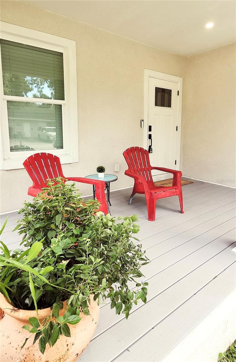 5714 OLIVE DRIVE — photo 3 of 14