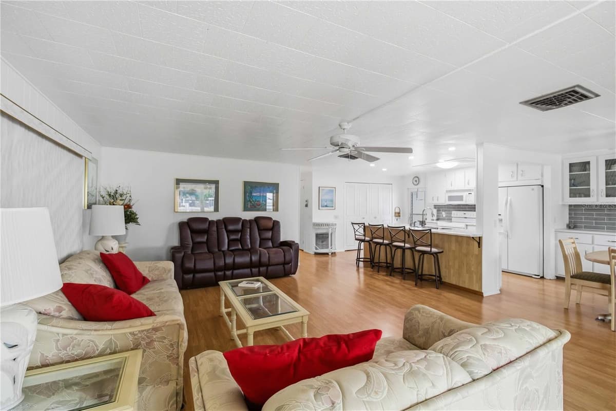 5510 DENMARK DRIVE — photo 5 of 32