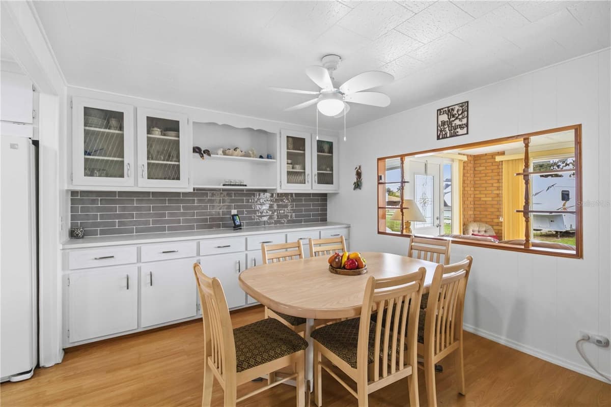 5510 DENMARK DRIVE — photo 7 of 32