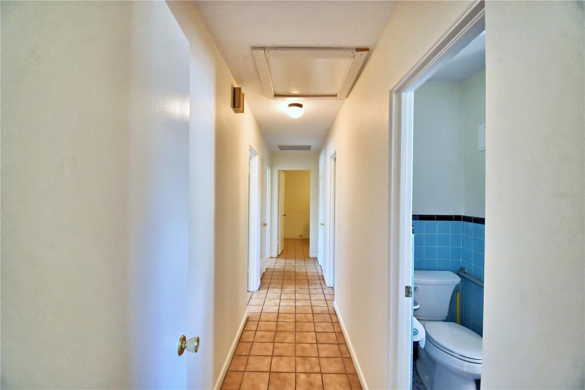 906 AVENUE M — photo 11 of 35
