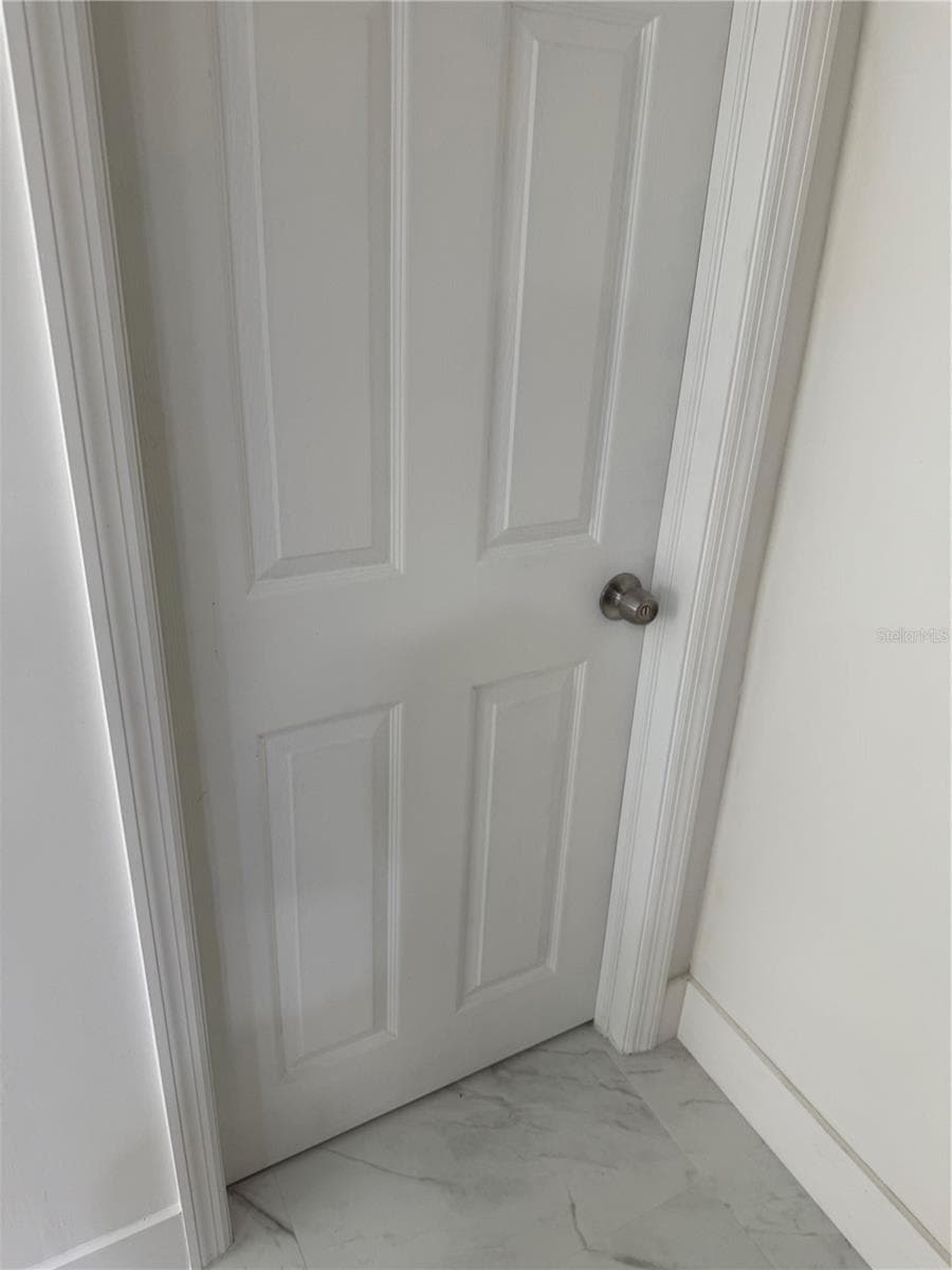 305 ANN STREET — photo 16 of 62