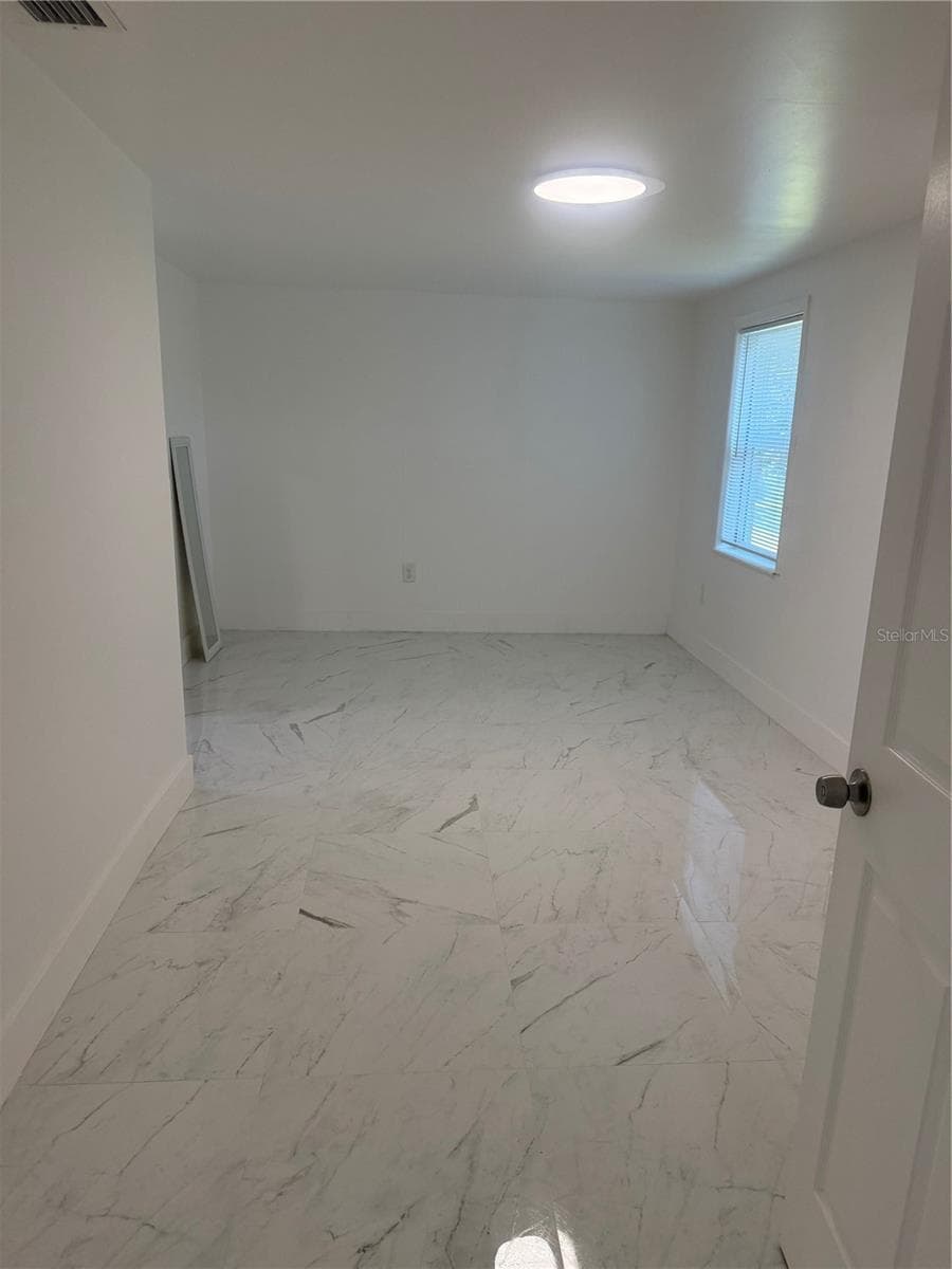 305 ANN STREET — photo 46 of 62