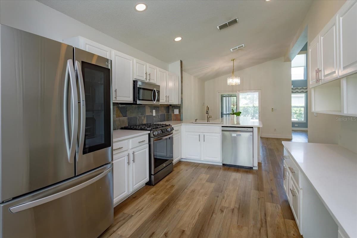 606 BUCKHAVEN LOOP — photo 12 of 34