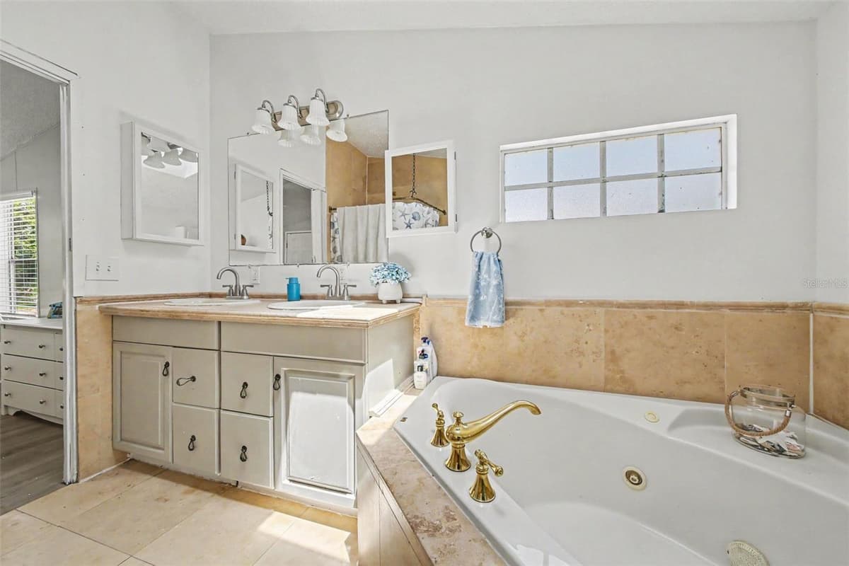 2375 GROVE STREET — photo 17 of 30