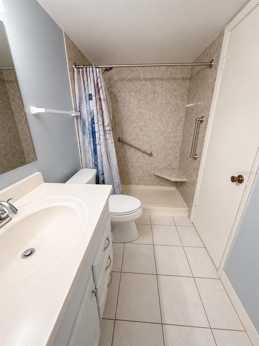 7701 STARKEY ROAD — photo 12 of 16