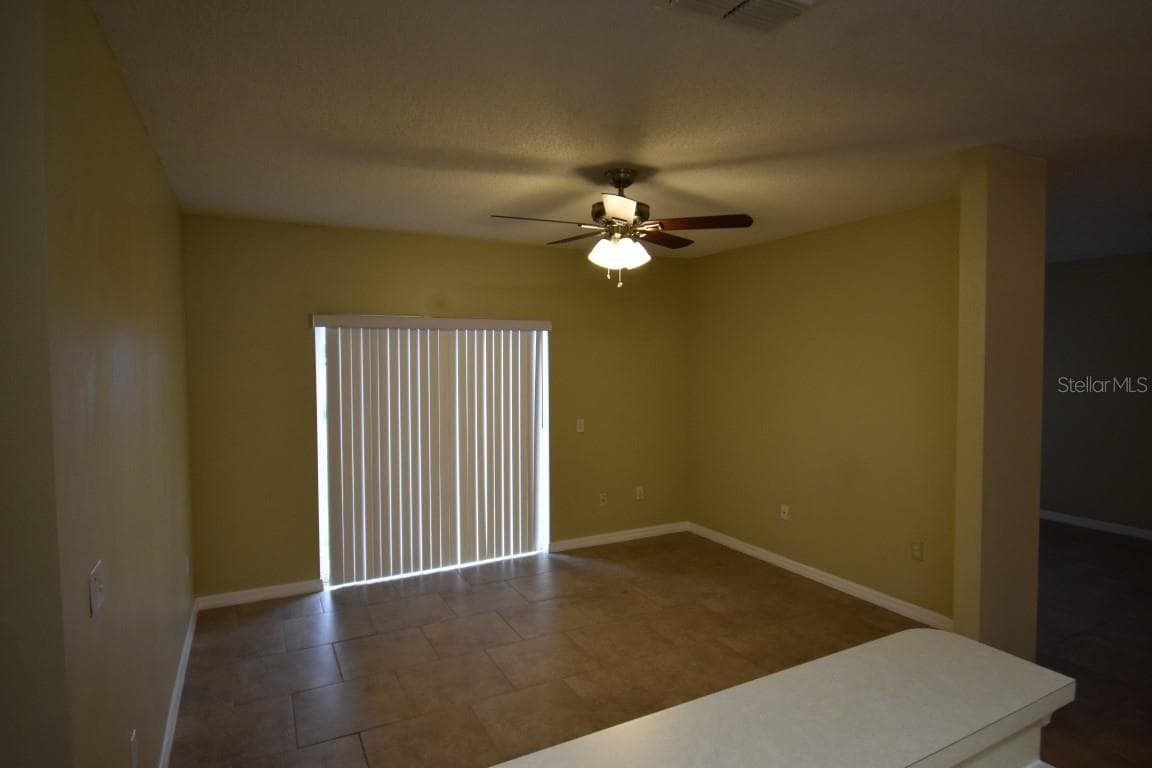 929 GLOUCESTER COURT — photo 6 of 9