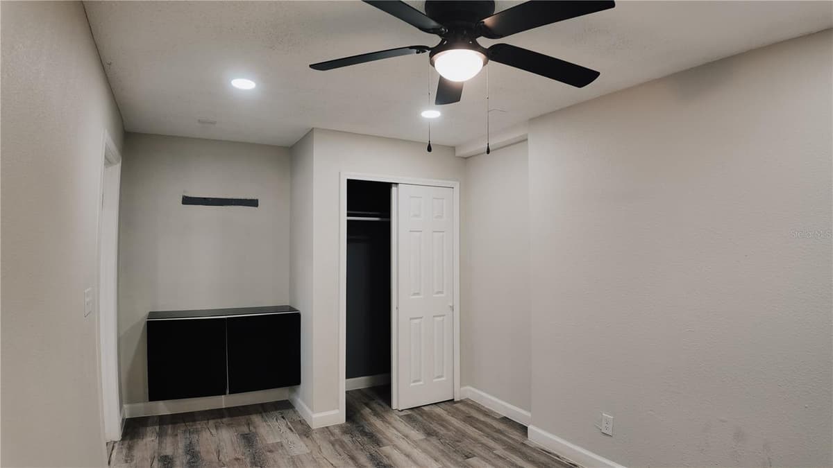 503 APRICOT DRIVE — photo 16 of 21