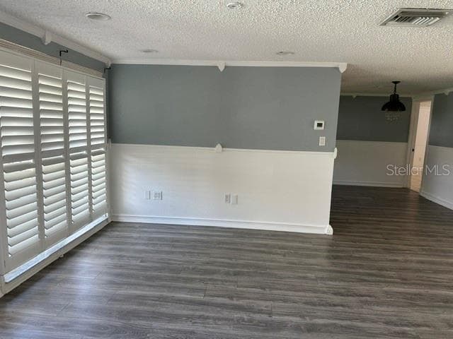 10840 NORWOOD AVENUE — photo 2 of 11