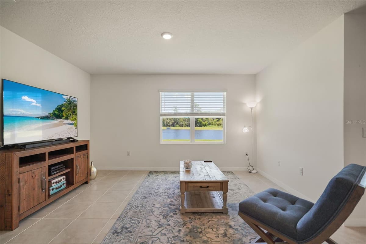 3683 BOTANICAL WAY — photo 9 of 52