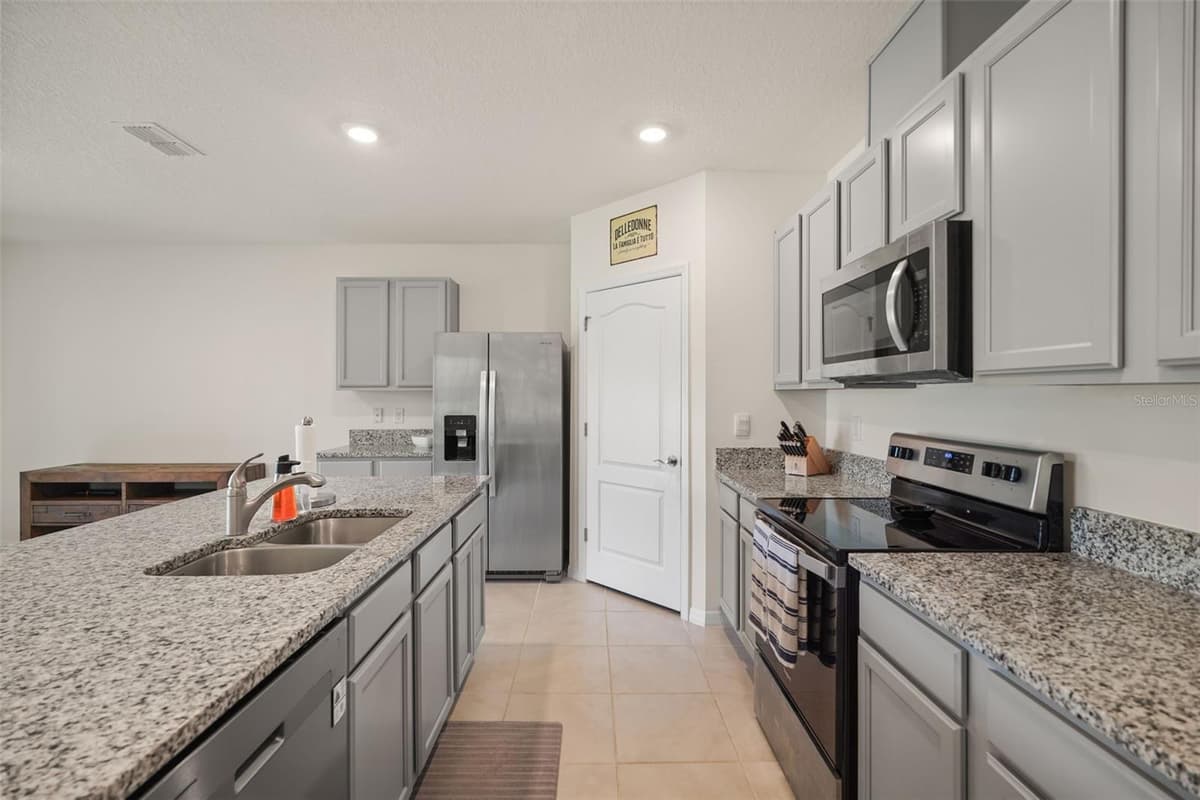 3683 BOTANICAL WAY — photo 14 of 52