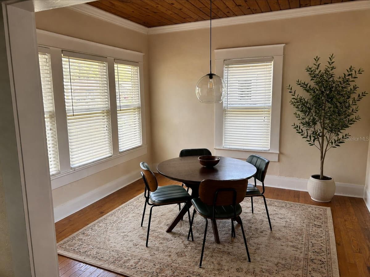 4922 SUWANEE AVENUE — photo 10 of 15