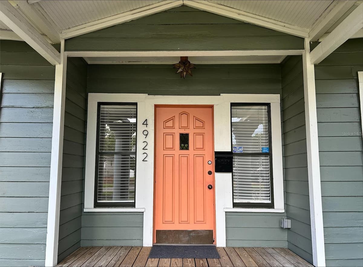 4922 SUWANEE AVENUE — photo 4 of 15
