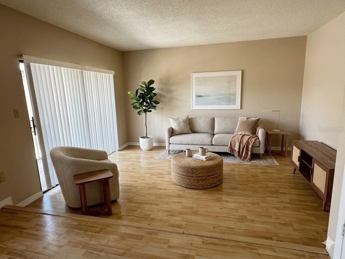 1412 OAK PLACE — photo 4 of 18