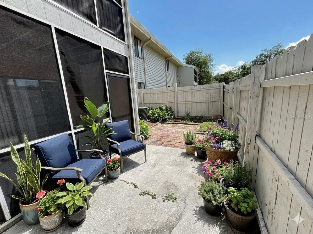 1412 OAK PLACE — photo 15 of 18