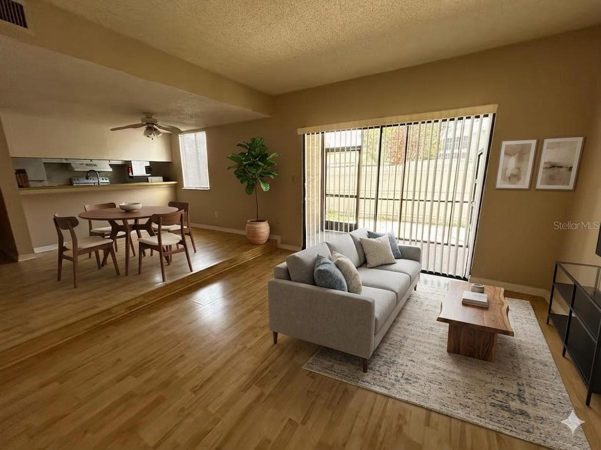 1412 OAK PLACE — photo 3 of 18