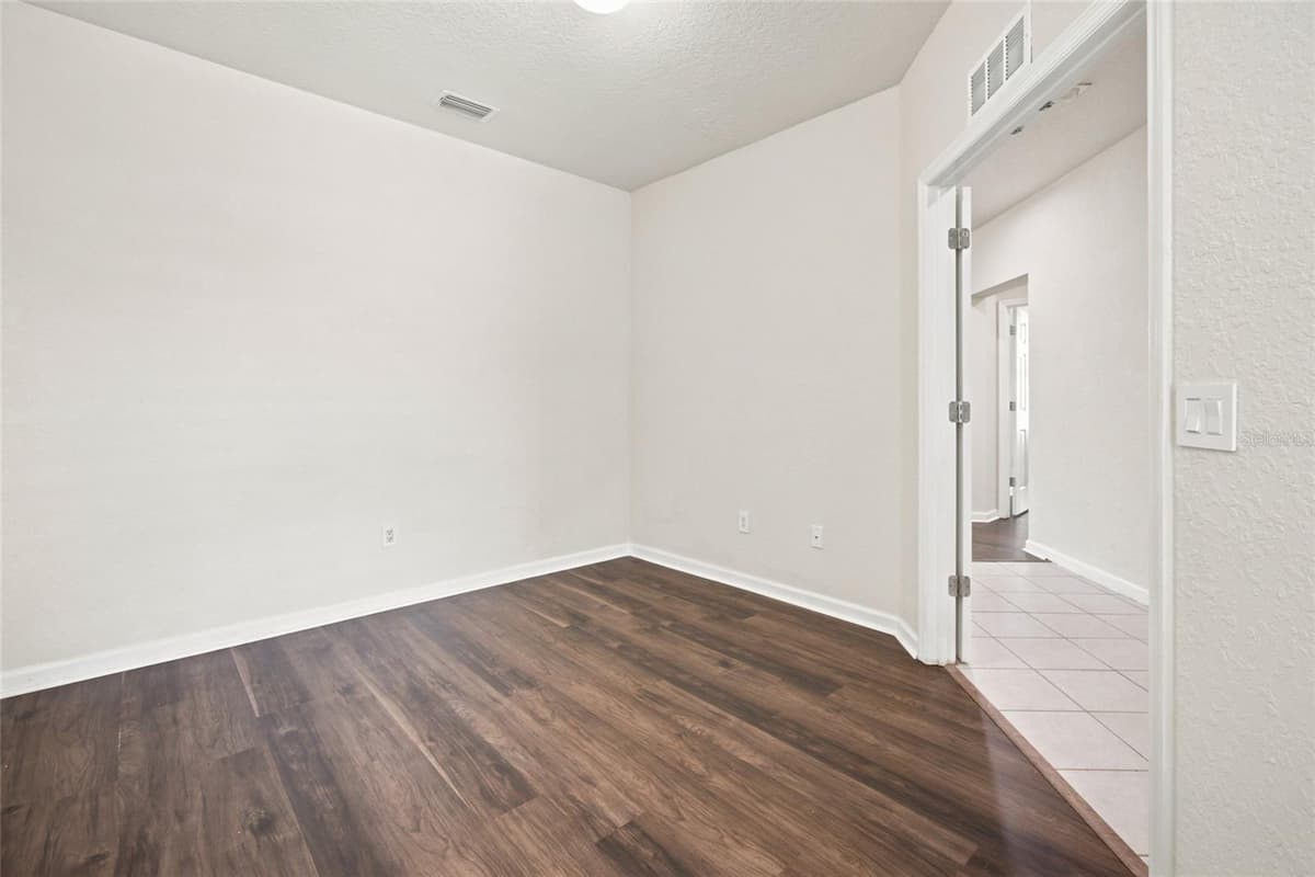 4550 52ND CIRCLE — photo 7 of 61