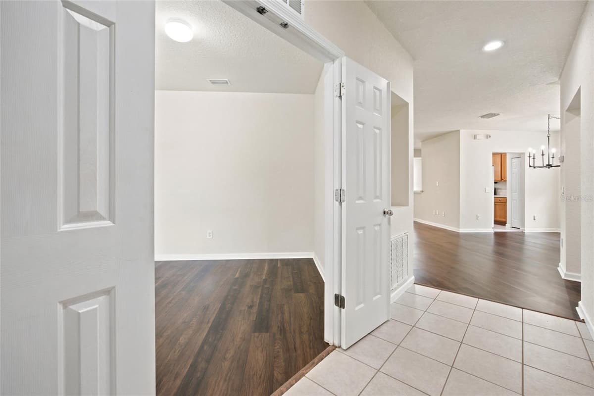 4550 52ND CIRCLE — photo 5 of 61