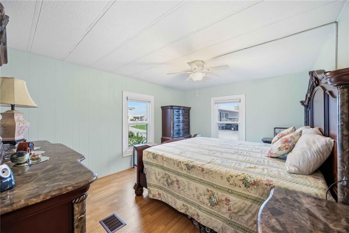 162 BERMUDA WAY — photo 20 of 53