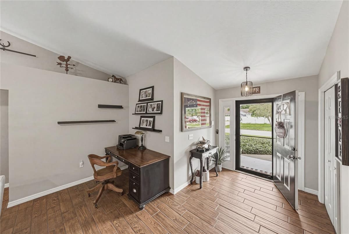 162 OLD NICHOLS CIRCLE — photo 10 of 85