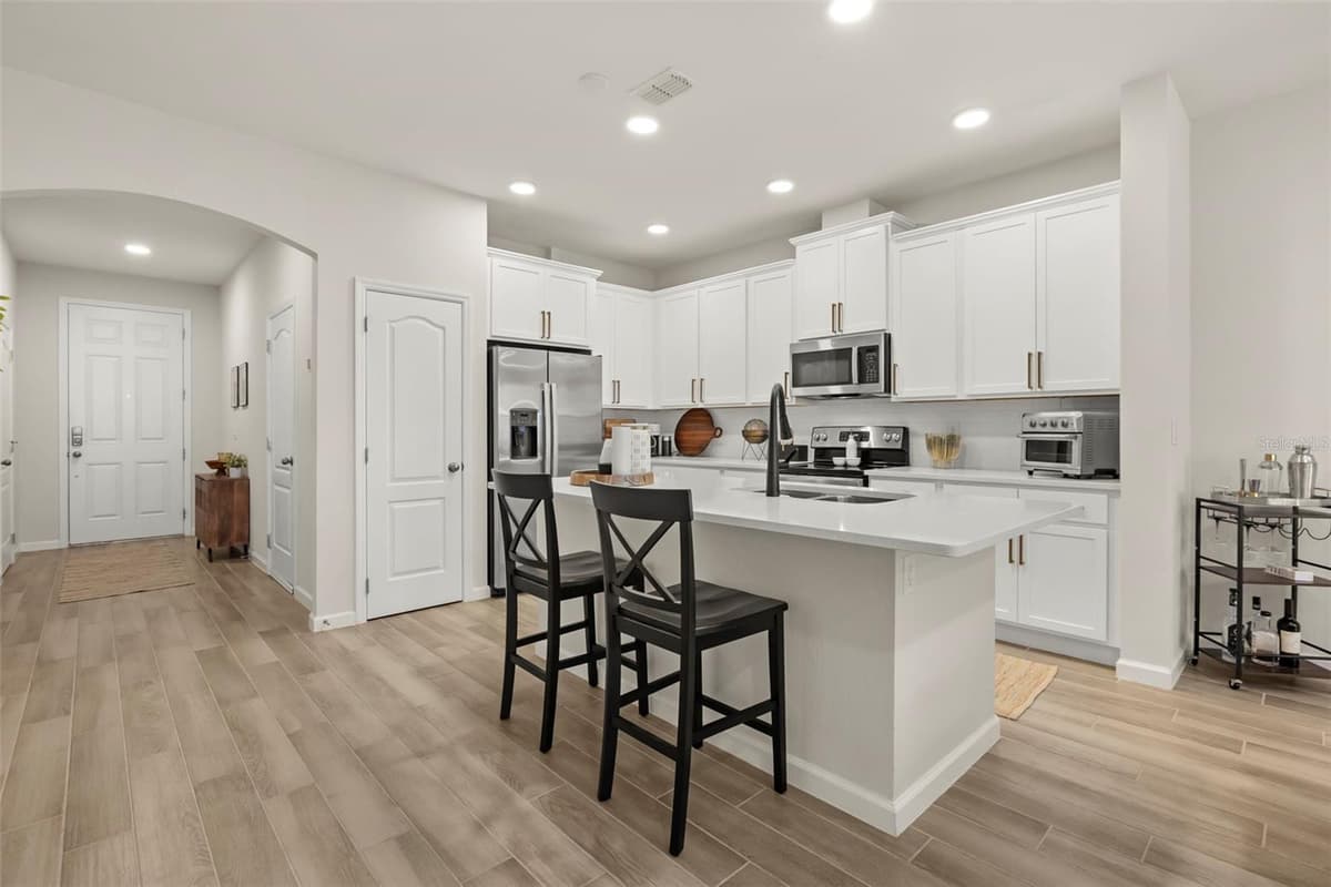3040 PILOT HOUSE PLACE — photo 3 of 32